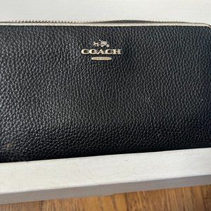 COACH ZIP AROUND LEATHER WALLET